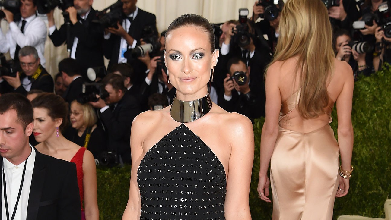 Olivia Wilde at the 2016 Met Gala, makeup by Mélanie Inglessis