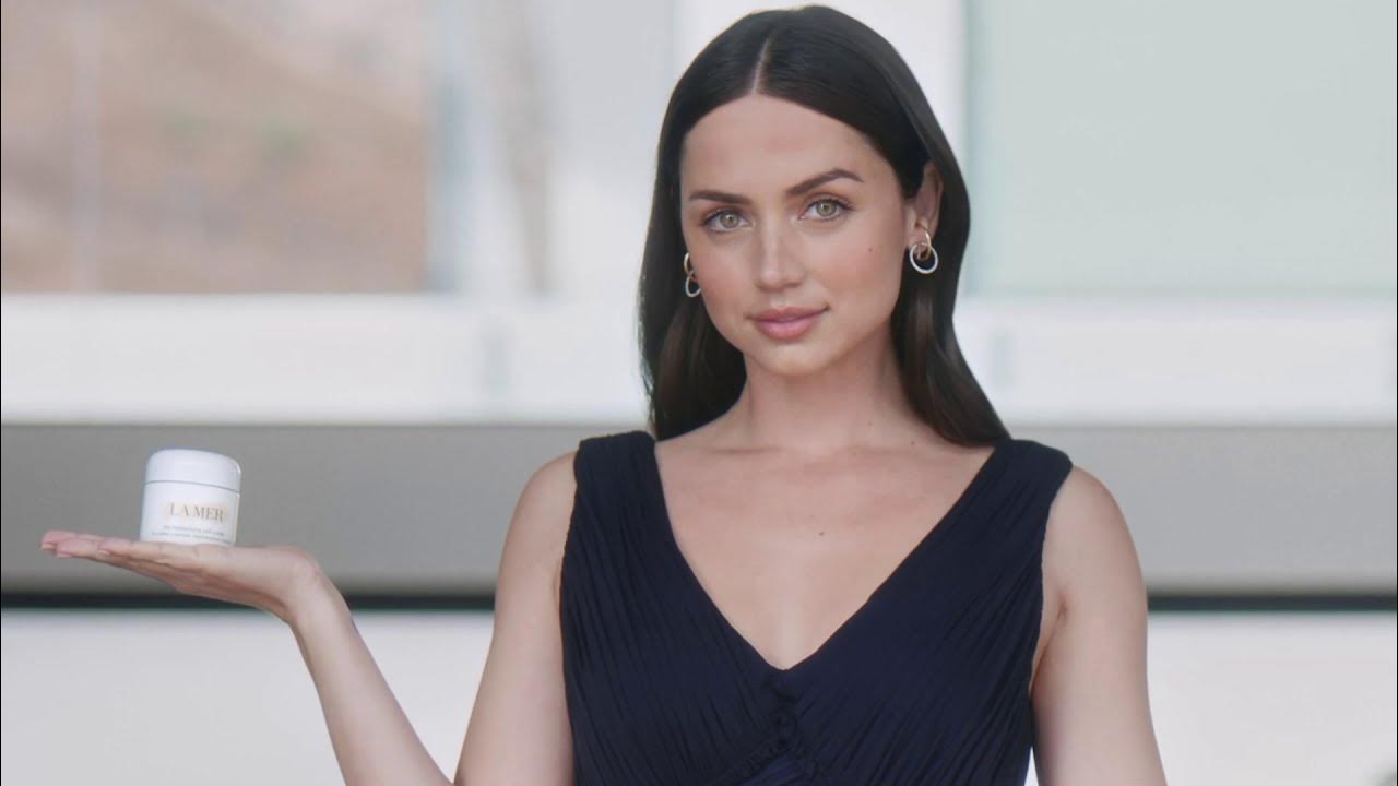 La Mer campaign with Ana de Armas, makeup by Mélanie Inglessis